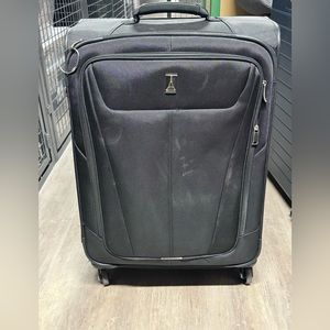 “TravelPro Maxlite® 5 25” Expandable Spinner”